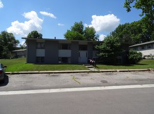 4743 SW 30th St #3, Topeka, KS 66614