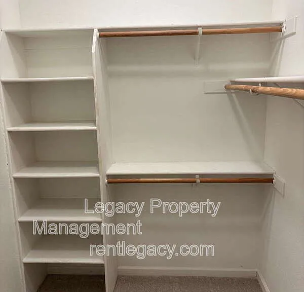 3031 Daggett Dr — Photo 8