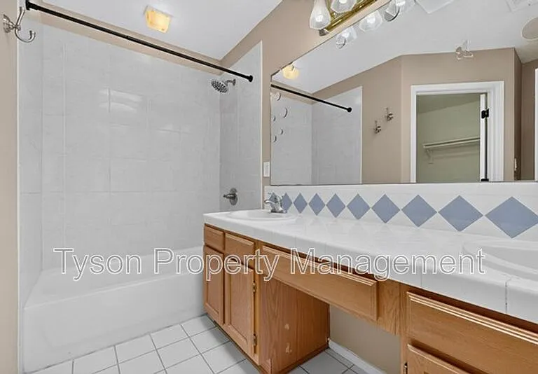 1409 Stoneway Dr NW — Photo 16
