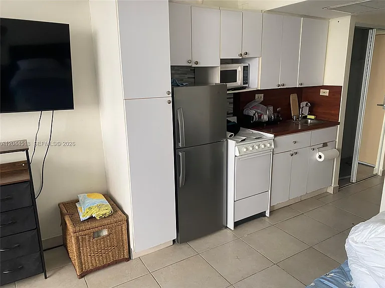 19201 E Collins Ave #442 — Photo 6