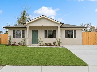 348 Azalea Dr, Westwego, LA 70094