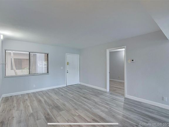 4th image of 5160 Las Verdes Cir APT 114