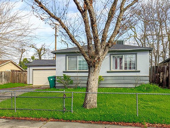 3rd image of 1908 Nightingale Ave