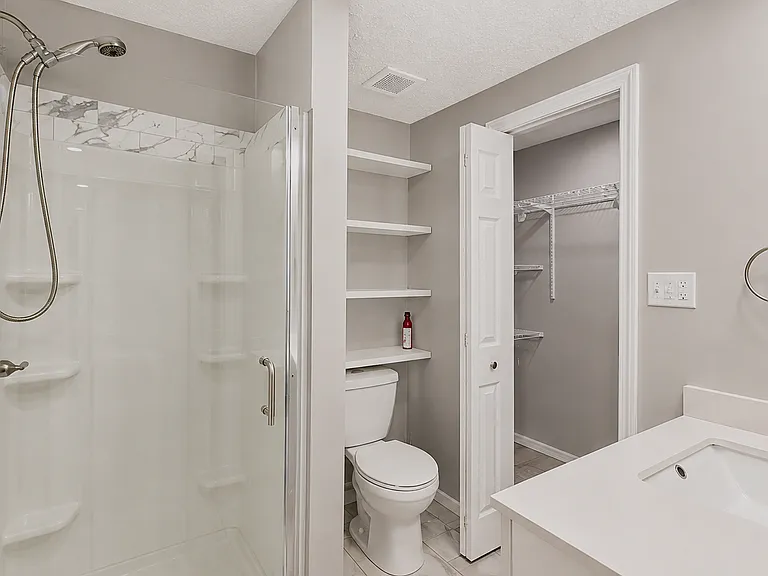 19105 Willow Spring Dr — Photo 20
