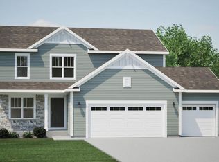 W189N15790 Maple Fields Cir, Jackson, WI 53037