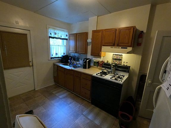4th image of 1743 W 14th St
