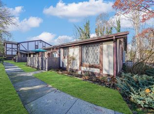 178 Skyline Dr, Coram, NY 11727