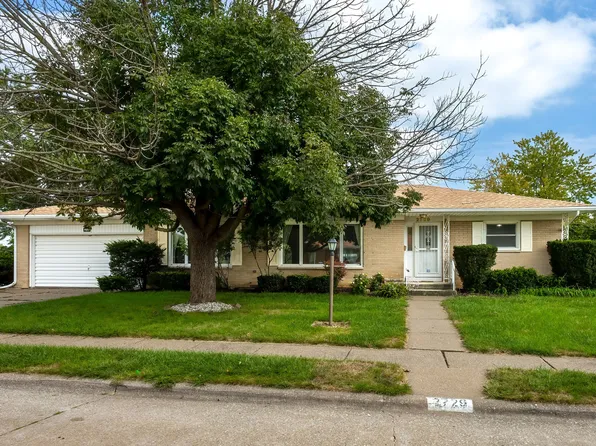 2729 Fillmore St, Davenport, IA 52804