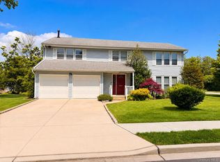 96 Margaret Avenue, Lawrence, NY 11559