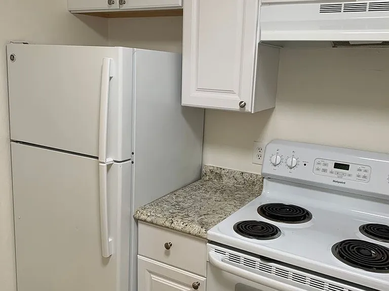 301 Apartments in the heart of Beacon Hill — Photo 47