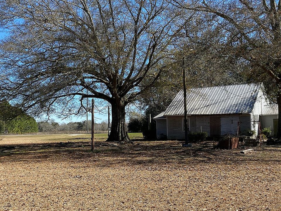 2nd image of 1859 Ten Mile Rd NE