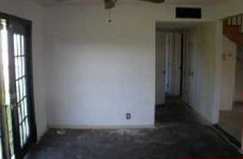 5th image of 9607 Bluffcreek Dr