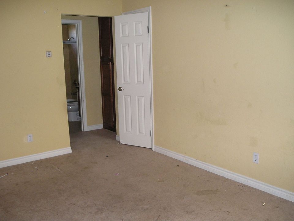 1st image of 4357 51st St Unit 1