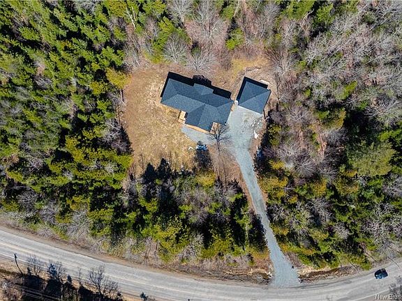 3rd image of 175 Robertson Rd