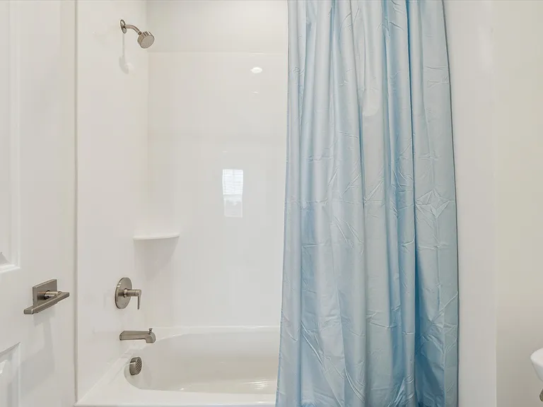 11138 N San Clemente St — Photo 22