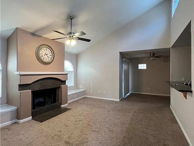 9325 W Desert Inn Rd #206 — Photo 8