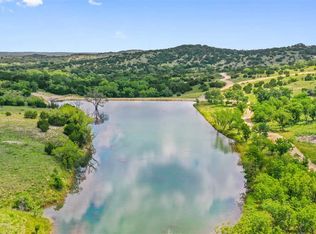 647 Crabapple Rd, Blanco, TX 78606