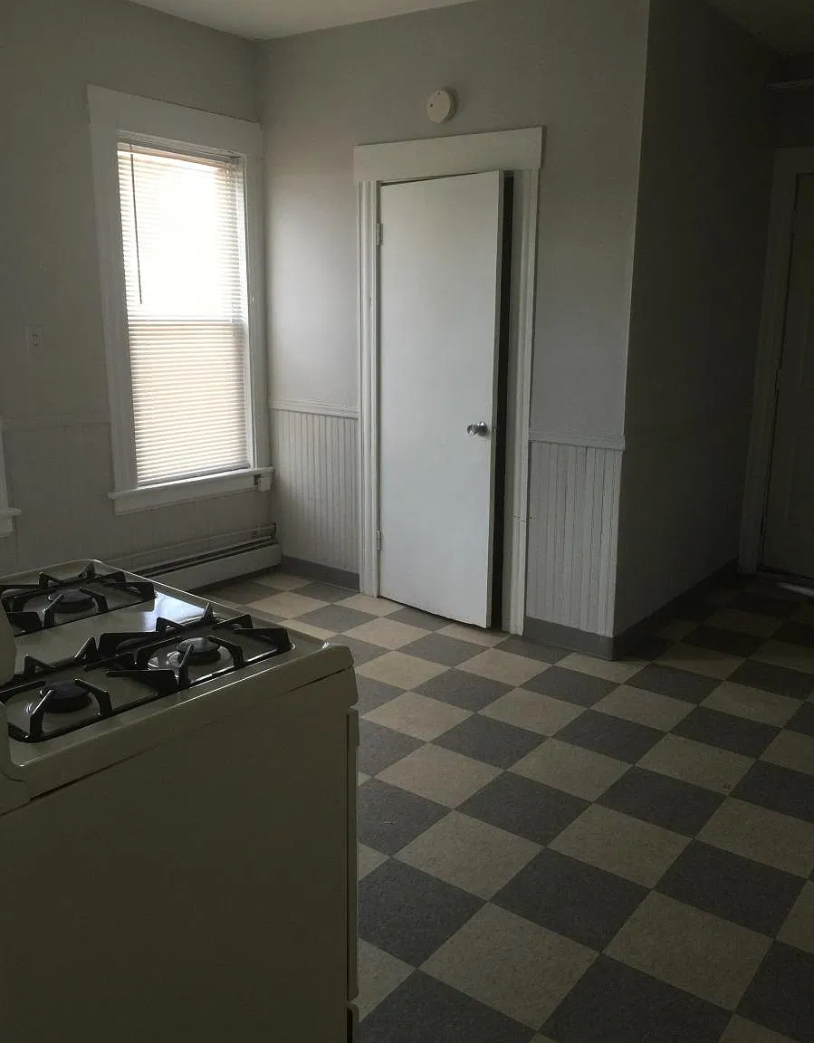 709 Stanley Street — Photo 1