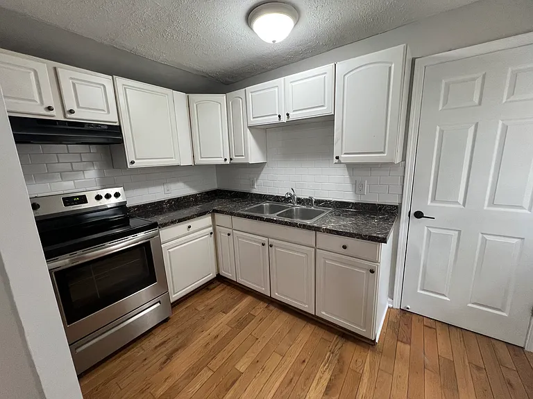 3955 Clubview Ave — Photo 16