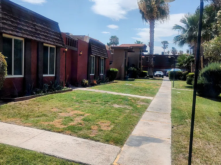 4654 Monterey Cir #4 — Photo 7