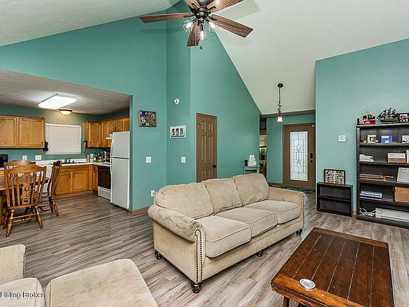 5th image of 108 Helmwood Cir