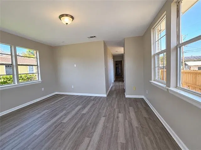 3 bed, 2.0 bath, 1338 sqft, $1,750 — Photo 2