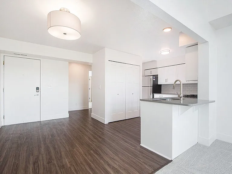 The Crossings Apartments — Photo 15