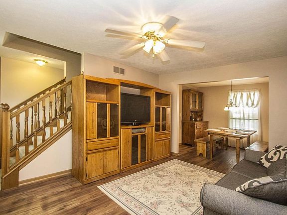 5th image of 4244 Shady Meadows Dr