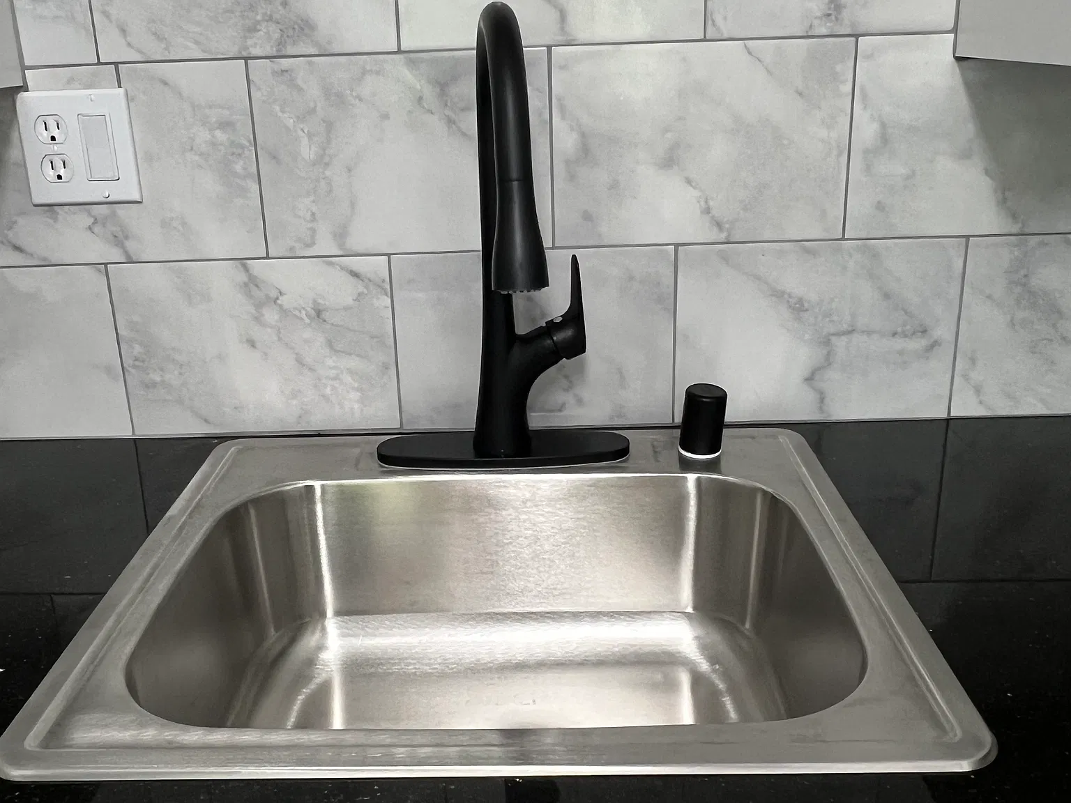 1 bed, 600 sqft, $1,550 — Photo 3