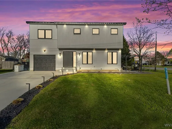 5554 Lake Ave, Orchard Park, NY 14127