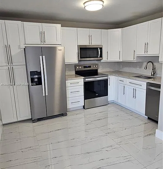 160 NW 14th St #9 — Photo 19