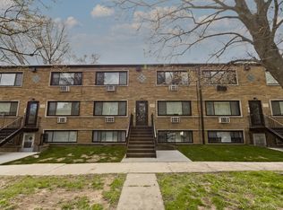 127 Franklin St #3, Waukegan, IL 60085