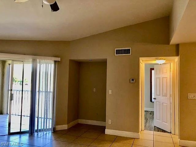 150 Santa Clara Dr #15 — Photo 28