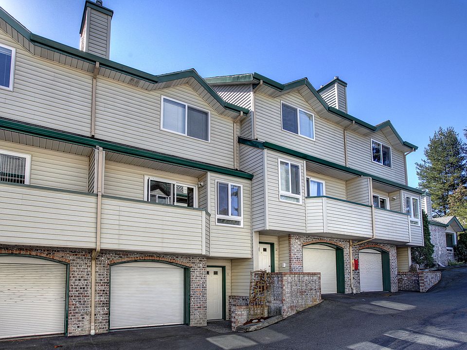 1st image of 19523 Aurora Ave N #11