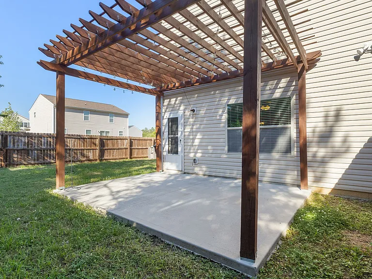 1491 Hyacinthia Ln — Photo 25