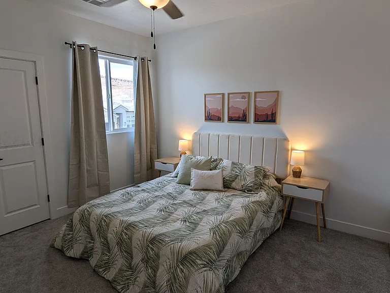 693 Taylor Creek Dr #1 — Photo 1