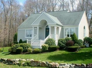 20 Kimberwick Ct, Middlebury, CT 06762