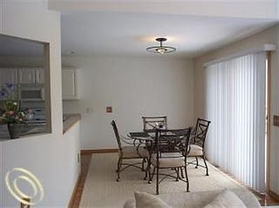 4th image of 2000 Fairway Glen Ln