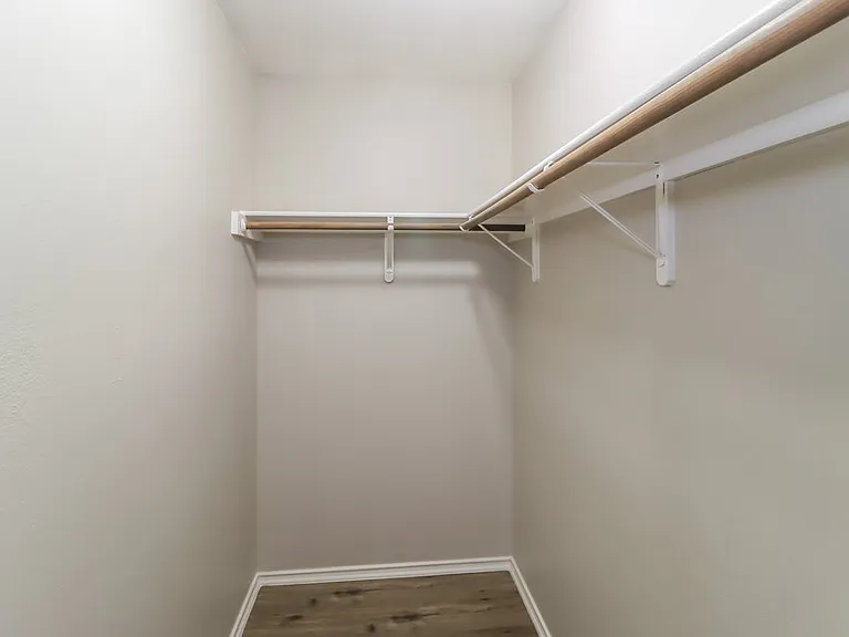 510 Riverway Ln — Photo 11