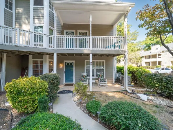 6431 Oakleaf Way, Morrow, GA 30260