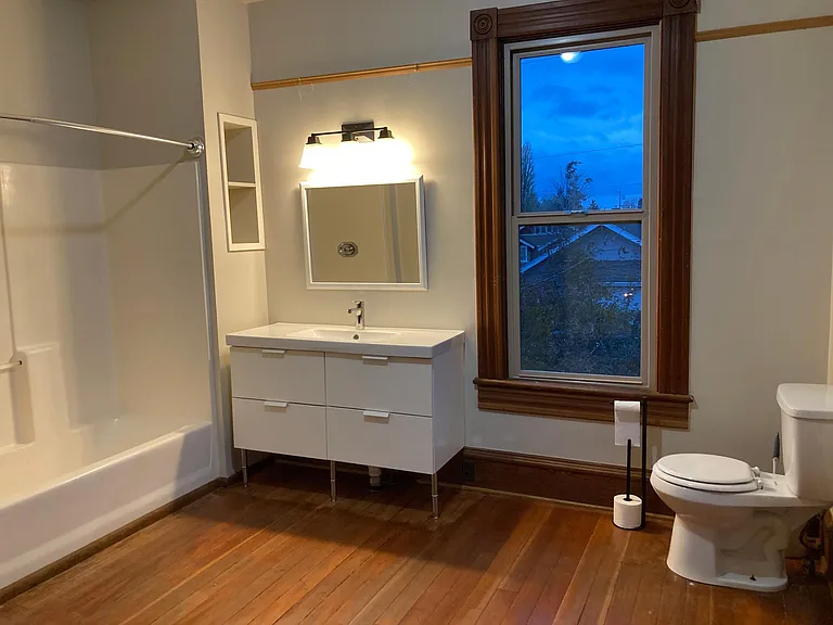 upper bathroom