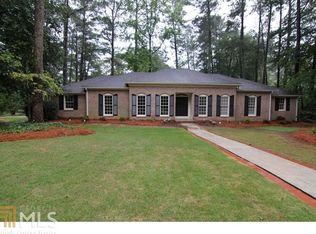 1563 Brawley Cir, Atlanta, GA 30319