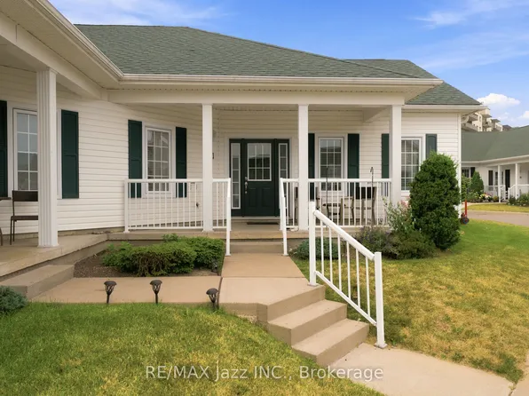 300 Croft St #3001, Pt Hope, ON L1A 1Y7