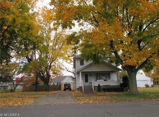 849 Broad St, Conneaut, OH 44030
