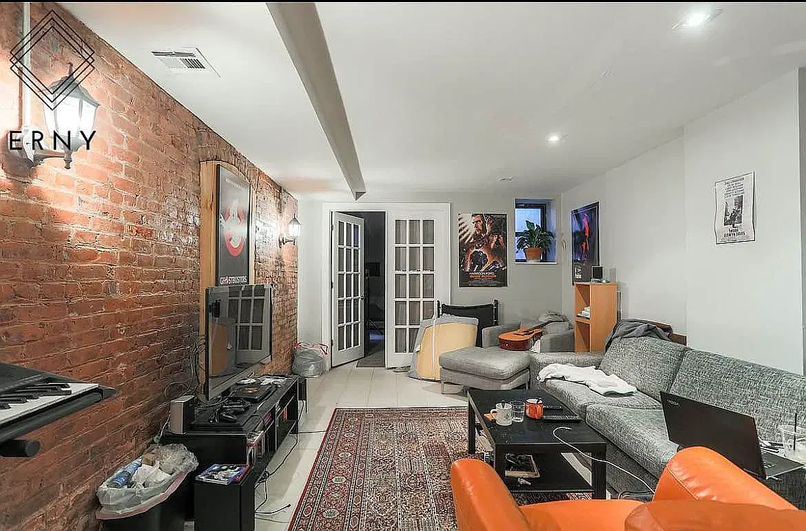240 Madison Street — Photo 1