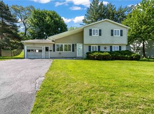 250 Lake Shore Boulevard Ext, Rochester, NY 14617