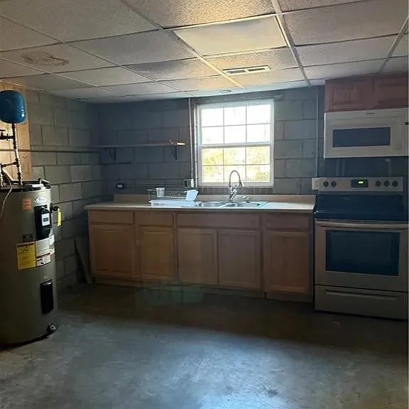 415 Watkins Rd — Photo 15