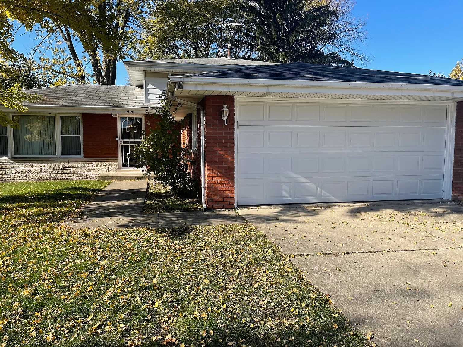 17150 Drexel Ave — Photo 2
