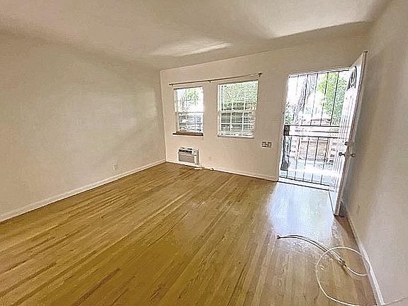 2nd image of 5573 Margaret Ave