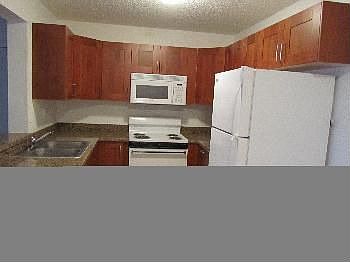 2nd image of 300 Palm Cir W APT 302